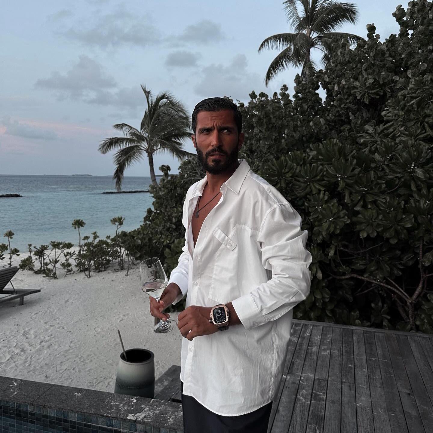 Agil Mamiyev traveled to Raffles Seychelles, one of the most luxurious hotels in Africa